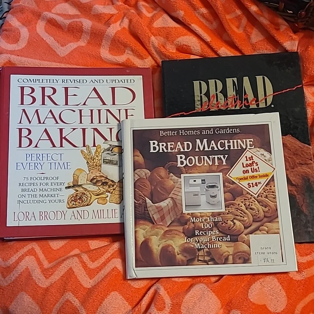 Collection of 3 bread making baking cook books 📚 recipes